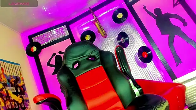 Alondra Campbell online show from October 17, 3:20 am