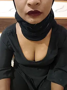 Itz Mayra  online show from October 31, 8:04 am