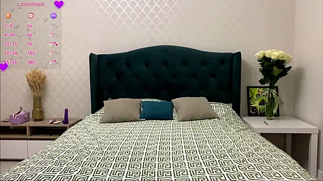 Jessica1West online show from October 25, 4:57 pm