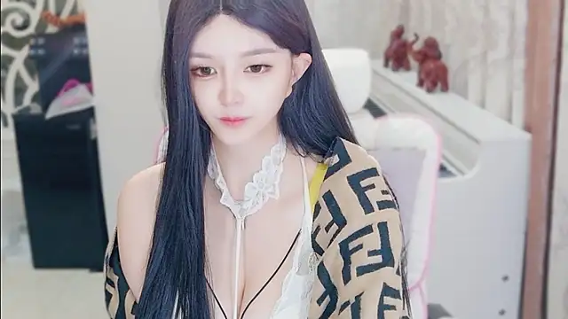 Snapshot of Aurora-77 chatting on October 22, 3:23 pm Aurora-77 online show from October 22, 3:23 pm