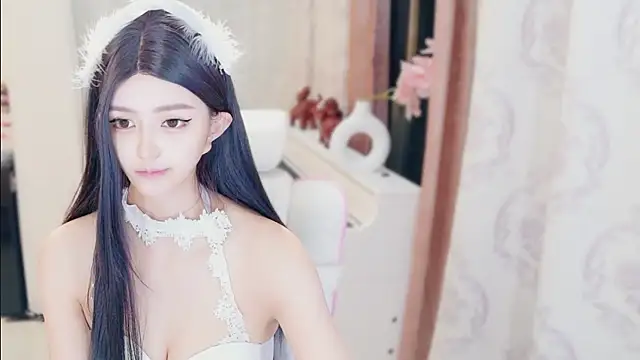 Snapshot of Aurora-77 chatting on November 7, 1:33 pm Aurora-77 online show from November 7, 1:33 pm