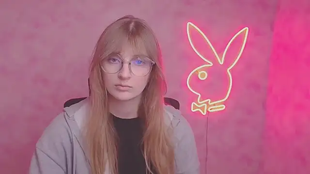 Snapshot of NeyliDream chatting on October 8, 12:25 pm NeyliDream online show from October 8, 12:25 pm