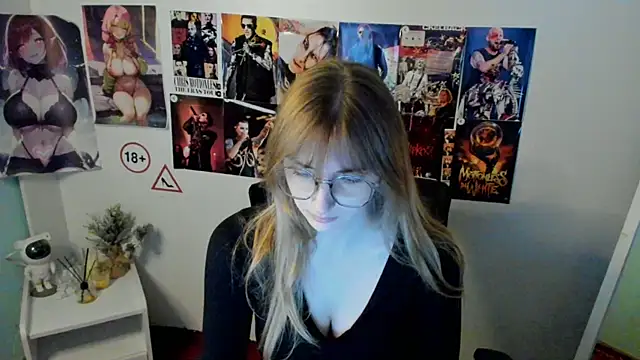 Snapshot of NeyliDream chatting on October 9, 12:47 pm NeyliDream online show from October 9, 12:47 pm