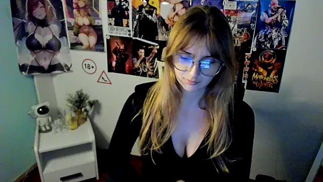 Snapshot of NeyliDream chatting on October 10, 12:48 pm NeyliDream online show from October 10, 12:48 pm