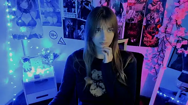 Snapshot of NeyliDream chatting on November 22, 1:32 pm NeyliDream online show from November 22, 1:32 pm