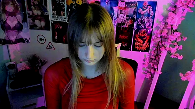 Snapshot of NeyliDream chatting on November 24, 1:33 pm NeyliDream online show from November 24, 1:33 pm