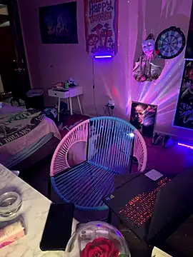 shortywidaphatty online show from October 14, 2:51 pm