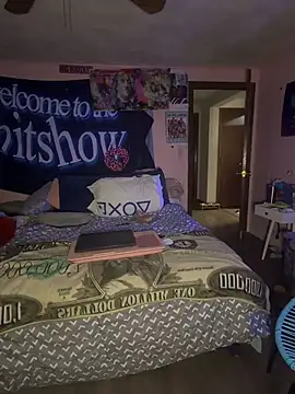 shortywidaphatty online show from November 10, 11:20 am