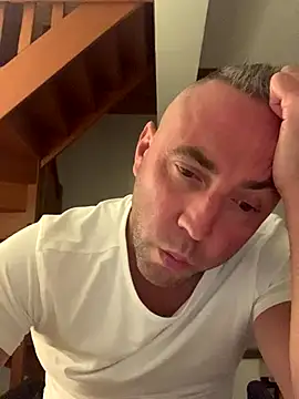 Marronglace1 online show from October 1, 8:15 pm