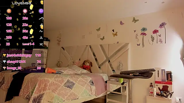 sexyzoe 69 online show from March 7, 12:48 am