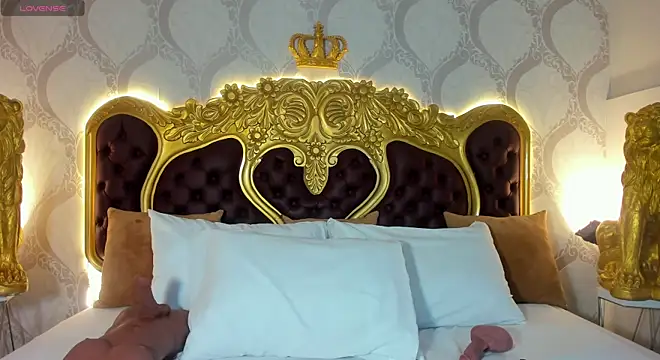 AlisonBeckerr  online show from November 25, 5:13 pm