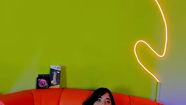 Bagiolett online show from October 9, 3:04 am