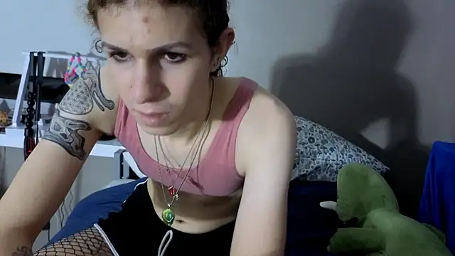 cuddlyavenue online show from November 9, 2:54 am