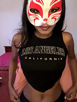 Snapshot of Mira_SL chatting on November 12, 3:18 am Mira SL online show from November 12, 3:18 am