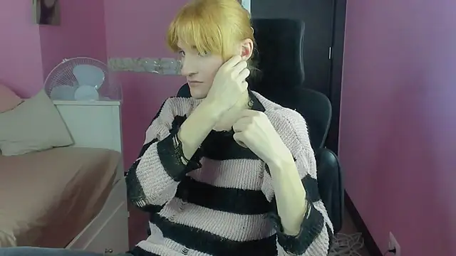 AcidTears online show from November 11, 6:02 am