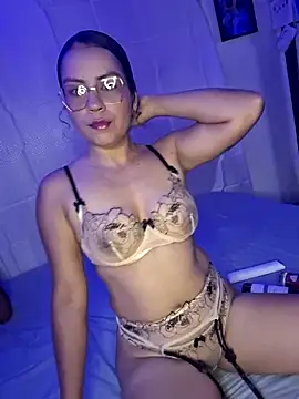 Chloe y Dante online show from October 9, 4:10 am