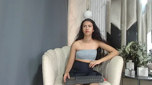 MayaMonroe1 online show from September 18, 6:32 pm