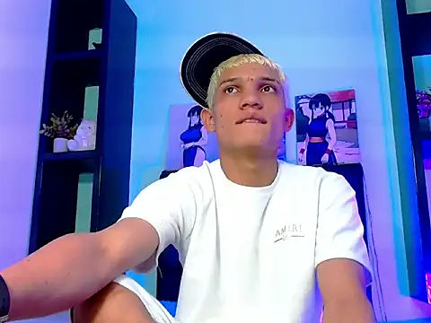 Snapshot of EL_VENEZOLANO_22CM chatting on October 23, 4:45 am EL VENEZOLANO 22CM online show from October 23, 4:45 am