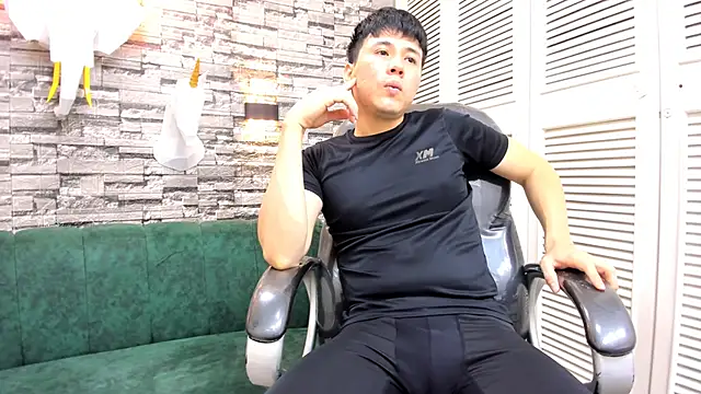 Nick Wolff online show from October 1, 8:15 pm