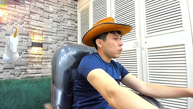 Nick Wolff online show from November 12, 3:29 am