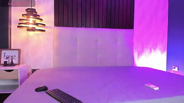 Snapshot of SandroVeyra chatting on September 30, 8:03 pm SandroVeyra online show from September 30, 8:03 pm