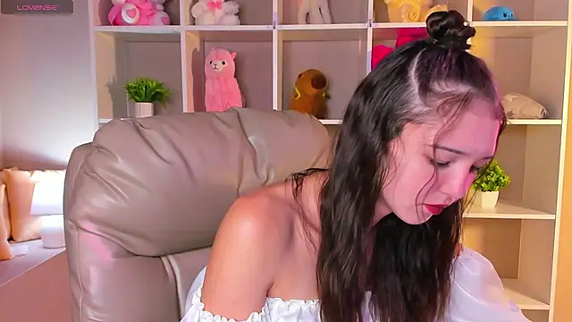 Amanda Reedd online show from September 16, 8:26 am