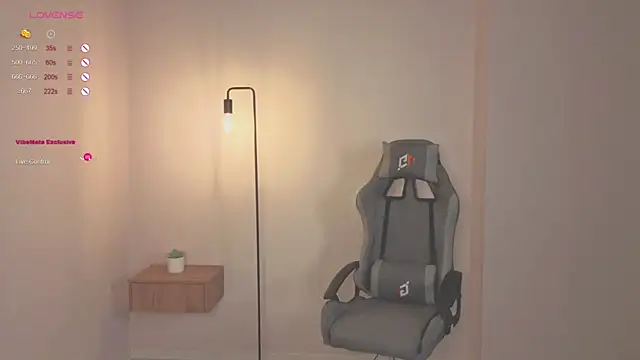 Frences Eyes online show from October 12, 12:59 pm