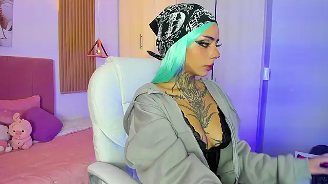 KoraRousee online show from October 6, 1:30 pm