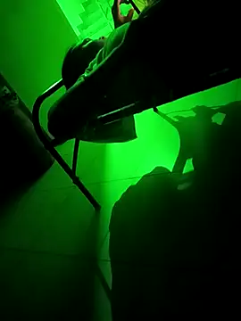 meenahotdarling online show from September 15, 4:40 pm