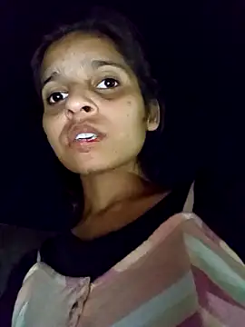 Snapshot of Saloni-Gupta chatting on October 3, 4:59 pm Saloni-Gupta online show from October 3, 4:59 pm