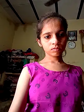 Snapshot of Saloni-Gupta chatting on October 17, 4:37 am Saloni-Gupta online show from October 17, 4:37 am