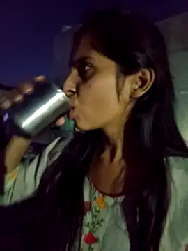 Snapshot of Saloni-Gupta chatting on October 25, 7:19 pm Saloni-Gupta online show from October 25, 7:19 pm