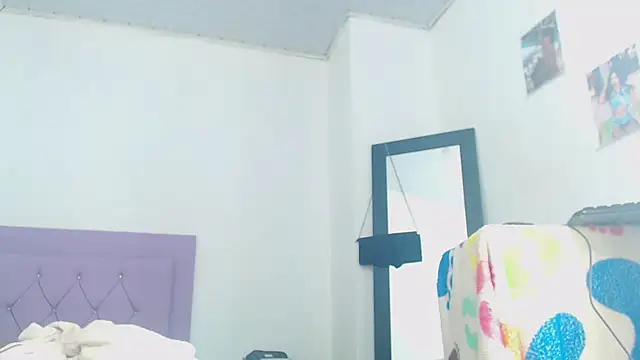 whitneytt online show from October 10, 8:13 am