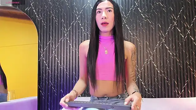 Miss Ariaa online show from September 25, 11:58 am