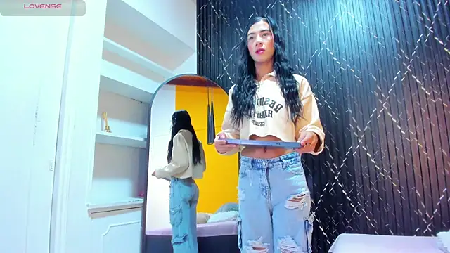 Miss Ariaa online show from October 16, 11:44 am