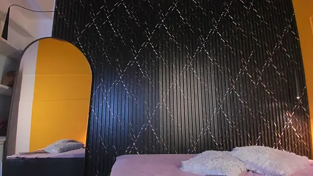 Miss Ariaa online show from October 28, 11:14 am