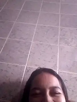 Snapshot of Cachorrinha2025 chatting on September 13, 6:51 pm Cachorrinha2025 online show from September 13, 6:51 pm