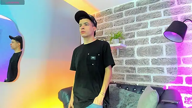 kevinn blue1 online show from November 7, 5:24 pm