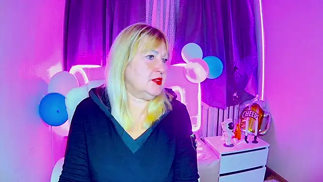 EmmaEllison online show from September 29, 6:07 am