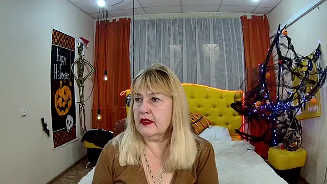 EmmaEllison online show from October 26, 7:03 am