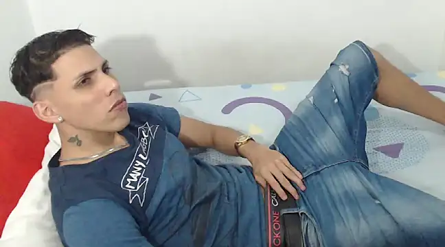 Snapshot of kingfm chatting on January 9, 10:31 pm kingfm online show from January 9, 10:31 pm