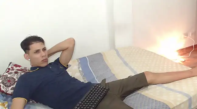 Snapshot of kingfm chatting on January 24, 3:00 am kingfm online show from January 24, 3:00 am