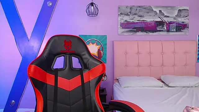 Snapshot of Sabriinaa_Foxx chatting on September 24, 12:19 pm Sabriinaa Foxx online show from September 24, 12:19 pm