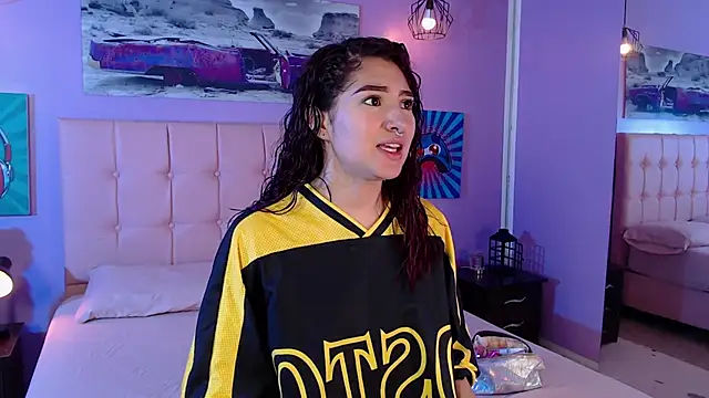 Snapshot of Sabriinaa_Foxx chatting on September 25, 12:31 pm Sabriinaa Foxx online show from September 25, 12:31 pm