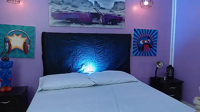 Snapshot of Sabriinaa_Foxx chatting on October 2, 12:34 pm Sabriinaa Foxx online show from October 2, 12:34 pm