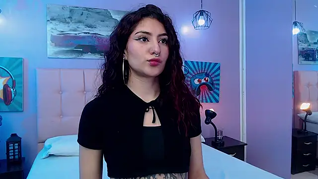 Snapshot of Sabriinaa_Foxx chatting on October 12, 2:21 am Sabriinaa Foxx online show from October 12, 2:21 am