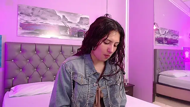 Snapshot of Sabriinaa_Foxx chatting on November 4, 12:26 pm Sabriinaa Foxx online show from November 4, 12:26 pm