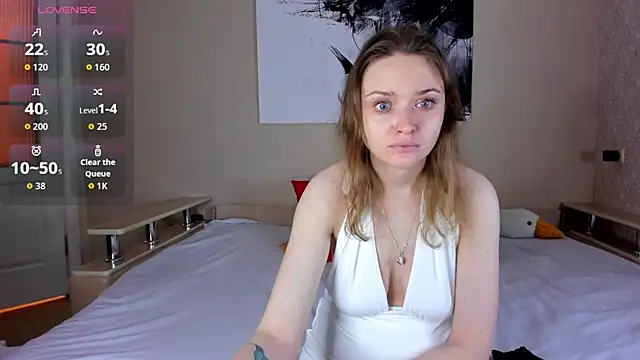 Linda Bryant-Eva online show from October 31, 1:28 am