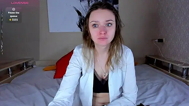 Linda Bryant-Eva online show from November 30, 10:08 am