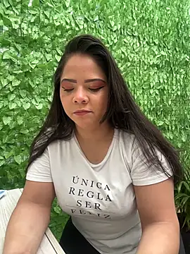 Snapshot of ROUSE_SINCLAIR chatting on November 18, 7:29 pm ROUSE SINCLAIR online show from November 18, 7:29 pm